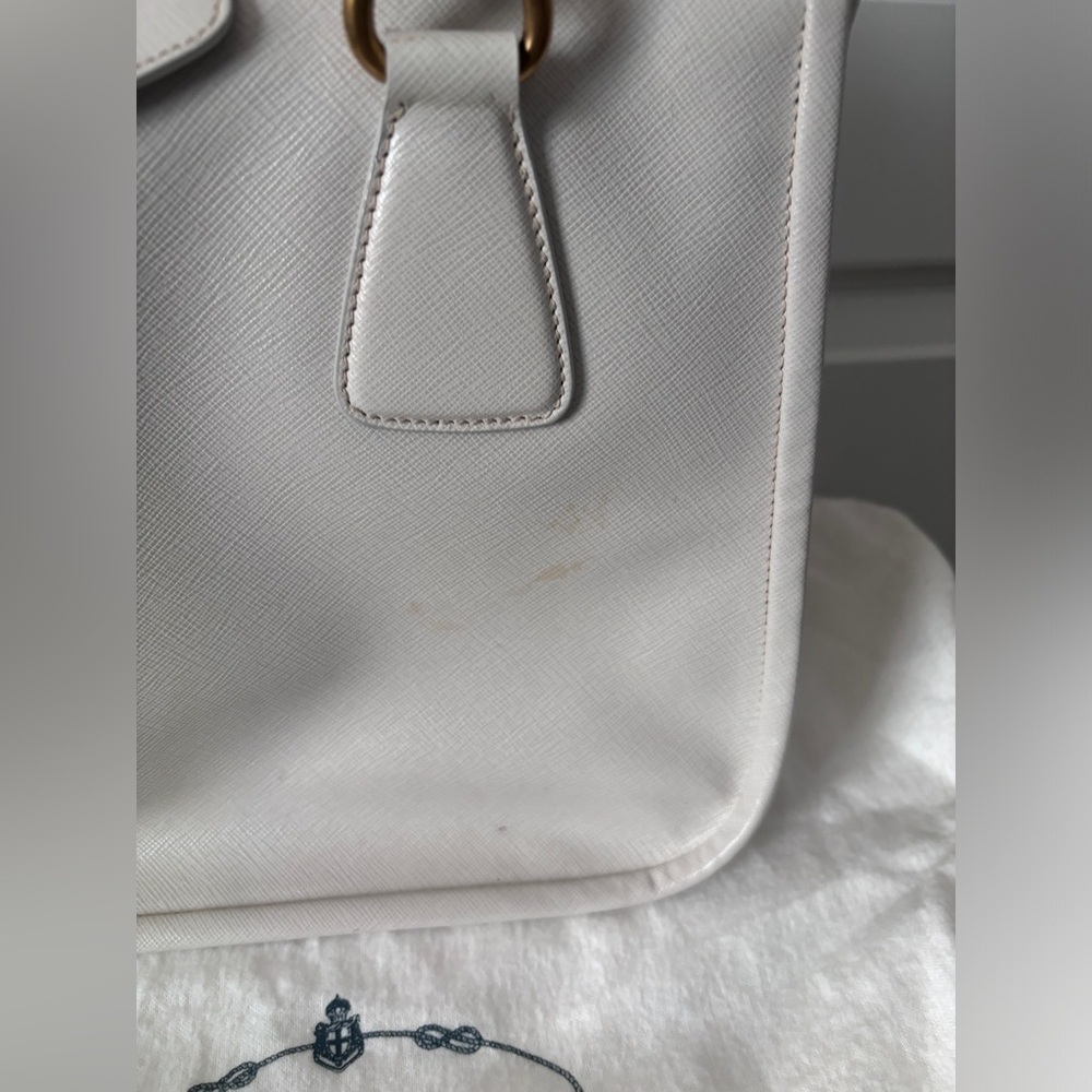 ✨ Host Pick ✨ Prada | Authentic 2012  Saffiano Lux Top Handle Tote Bag in Talco - Picture 11 of 15